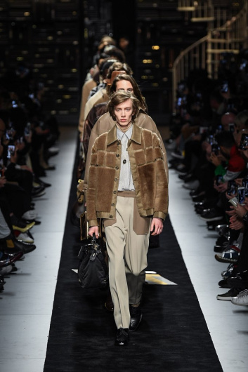 Fotoservizio/FW 19-20/MEN/SFILATA/FENDI/DP2/61