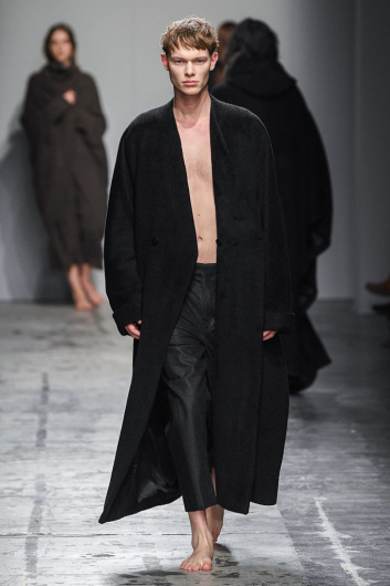 Fotoservizio/FW 19-20/MEN/SFILATA/SARTORIAL MONK/DP2/4