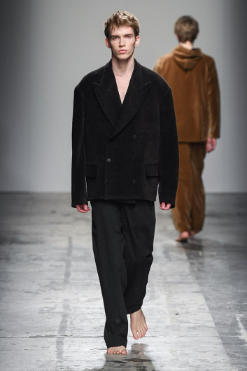 Fotoservizio/FW 19-20/MEN/SFILATA/SARTORIAL MONK/DP2/22