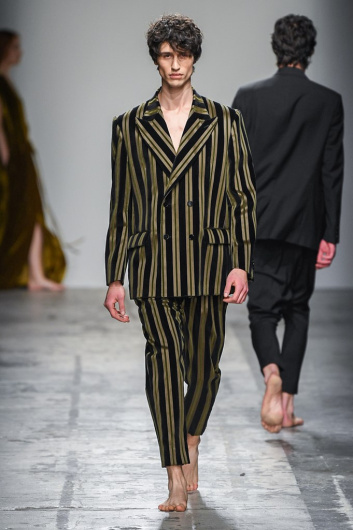 Fotoservizio/FW 19-20/MEN/SFILATA/SARTORIAL MONK/DP2/18