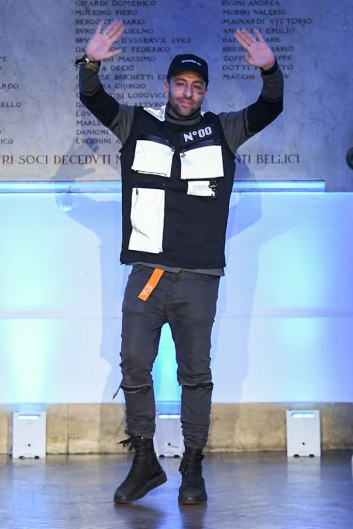 Fotoservizio/FW 19-20/MEN/SFILATA/NUMERO 00/DP2/3
