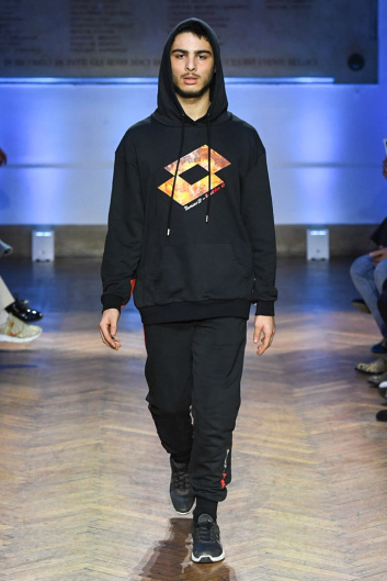 Fotoservizio/FW 19-20/MEN/SFILATA/NUMERO 00/DP2/1