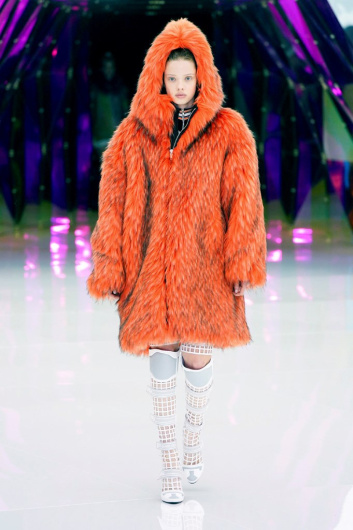 Fotoservizio/FW 19-20/WOMEN/SFILATA/BYBLOS/DP2/1