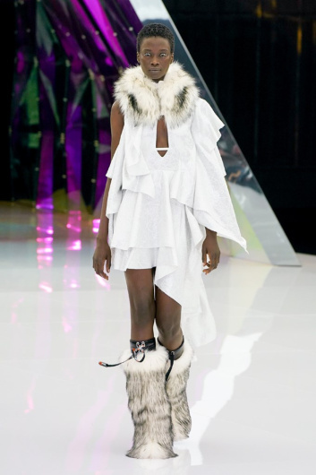 Fotoservizio/FW 19-20/WOMEN/SFILATA/BYBLOS/DP2/7