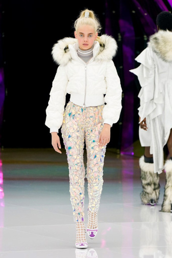 Fotoservizio/FW 19-20/WOMEN/SFILATA/BYBLOS/DP2/9