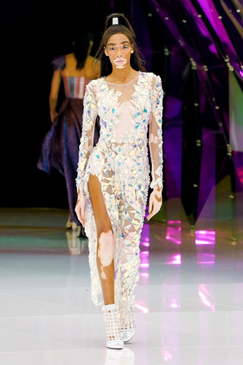 Fotoservizio/FW 19-20/WOMEN/SFILATA/BYBLOS/DP2/13