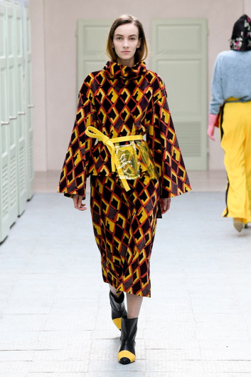 Fotoservizio/FW 19-20/WOMEN/SFILATA/GILBERTO CALZOLARI/DP2/16