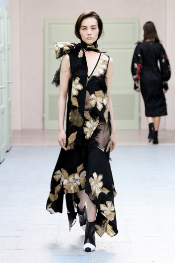 Fotoservizio/FW 19-20/WOMEN/SFILATA/GILBERTO CALZOLARI/DP2/25