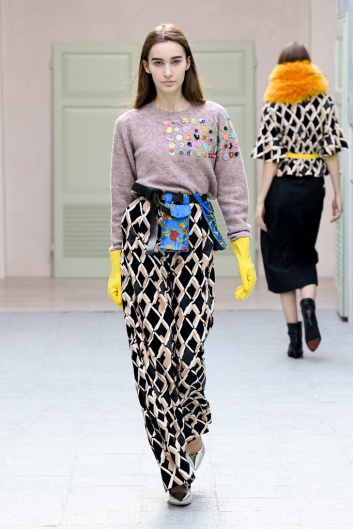 Fotoservizio/FW 19-20/WOMEN/SFILATA/GILBERTO CALZOLARI/DP2/18