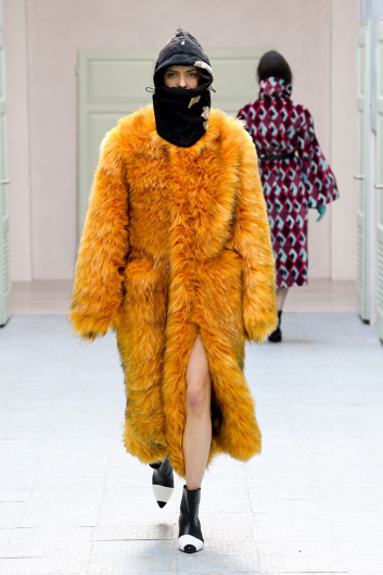 Fotoservizio/FW 19-20/WOMEN/SFILATA/GILBERTO CALZOLARI/DP2/20
