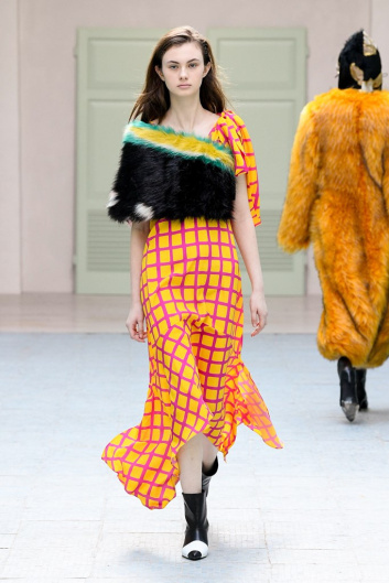 Fotoservizio/FW 19-20/WOMEN/SFILATA/GILBERTO CALZOLARI/DP2/21