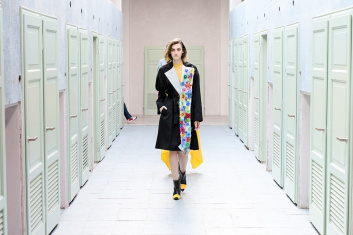 Fotoservizio/FW 19-20/WOMEN/SFILATA/GILBERTO CALZOLARI/DP2/28