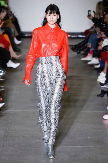 Fotoservizio/FW 19-20/WOMEN/SFILATA/ANNAKIKI/DP2/6