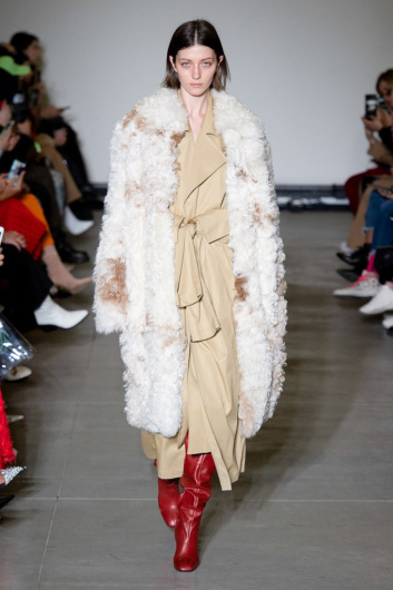 Fotoservizio/FW 19-20/WOMEN/SFILATA/ANNAKIKI/DP2/9