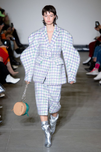 Fotoservizio/FW 19-20/WOMEN/SFILATA/ANNAKIKI/DP2/5