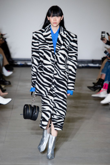 Fotoservizio/FW 19-20/WOMEN/SFILATA/ANNAKIKI/DP2/27
