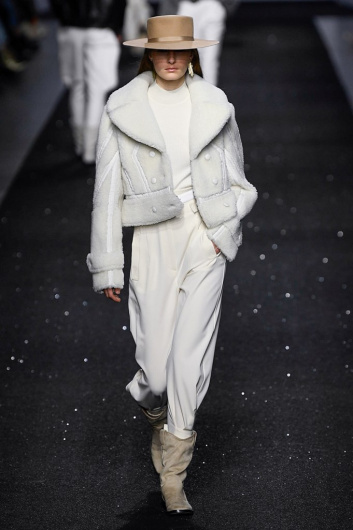 Fotoservizio/FW 19-20/WOMEN/SFILATA/ALBERTA FERRETTI/DP2/3