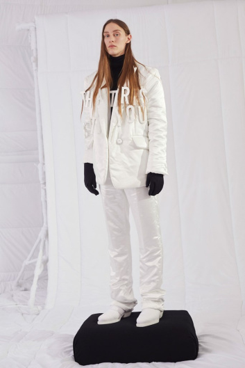 Fotoservizio/FW 19-20/WOMEN/PRESENTAZIONE/MM6 MAISON MARGIELA/DP2/0