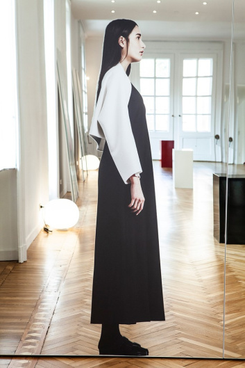 Fotoservizio/FW 19-20/WOMEN/PRESENTAZIONE/MILA SCHÖN/DP2/5