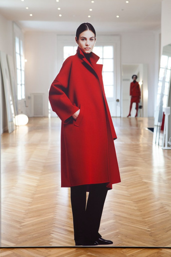 Fotoservizio/FW 19-20/WOMEN/PRESENTAZIONE/MILA SCHÖN/DP2/0