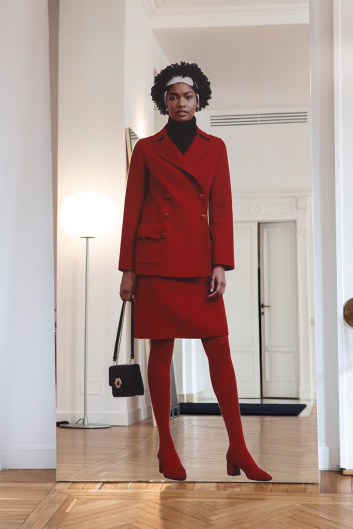 Fotoservizio/FW 19-20/WOMEN/PRESENTAZIONE/MILA SCHÖN/DP2/14