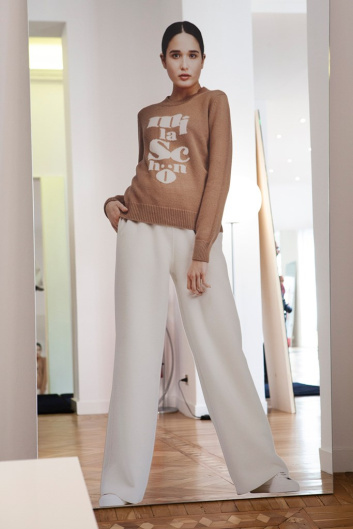 Fotoservizio/FW 19-20/WOMEN/PRESENTAZIONE/MILA SCHÖN/DP2/18