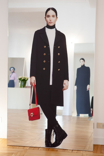 Fotoservizio/FW 19-20/WOMEN/PRESENTAZIONE/MILA SCHÖN/DP2/11