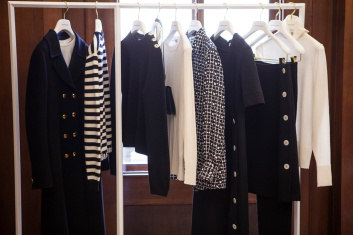 Fotoservizio/FW 19-20/WOMEN/PRESENTAZIONE/MILA SCHÖN/DP2/21