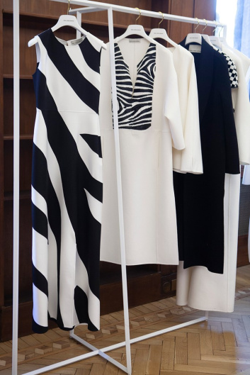 Fotoservizio/FW 19-20/WOMEN/PRESENTAZIONE/MILA SCHÖN/DP2/22