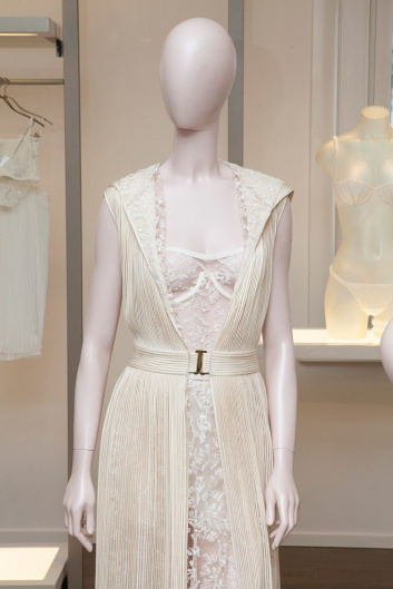 Fotoservizio/FW 19-20/WOMEN/PRESENTAZIONE/LA PERLA/DP2/2