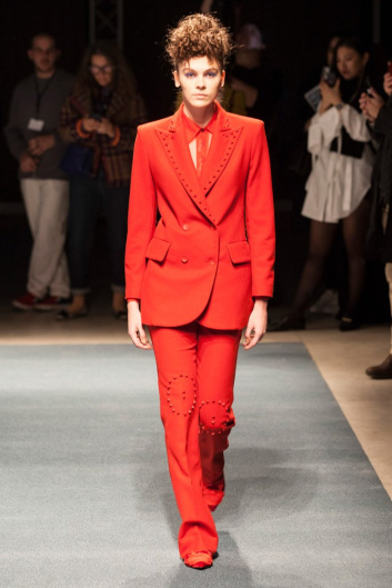 Fotoservizio/FW 19-20/WOMEN/PRESENTAZIONE/TIZIANO GUARDINI/DP2/0