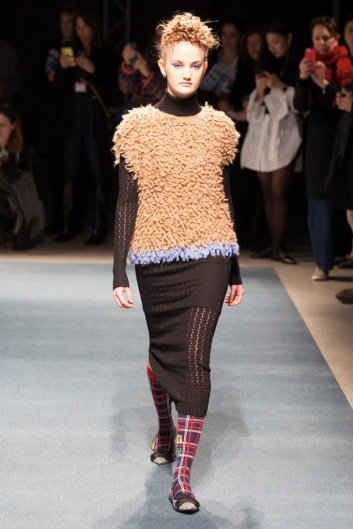 Fotoservizio/FW 19-20/WOMEN/PRESENTAZIONE/TIZIANO GUARDINI/DP2/8
