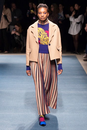 Fotoservizio/FW 19-20/WOMEN/PRESENTAZIONE/TIZIANO GUARDINI/DP2/9