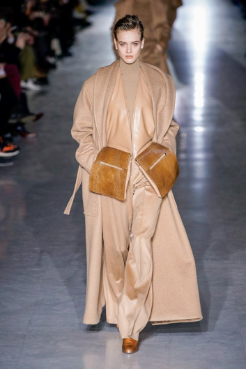 Fotoservizio/FW 19-20/WOMEN/SFILATA/MAX MARA/DP2/5