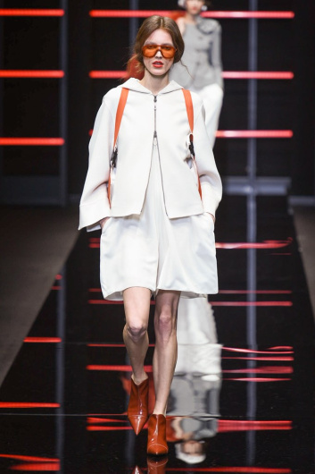 Fotoservizio/FW 19-20/WOMEN/SFILATA/EMPORIO ARMANI/DP2/4