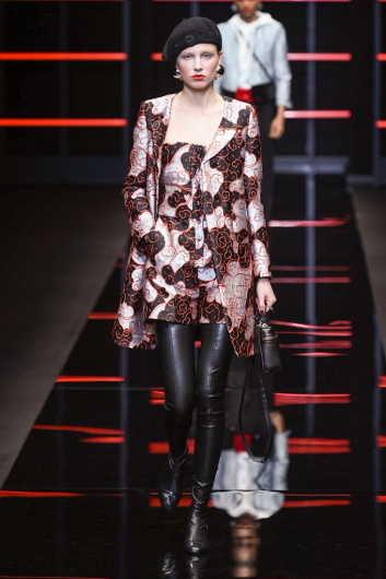 Fotoservizio/FW 19-20/WOMEN/SFILATA/EMPORIO ARMANI/DP2/17