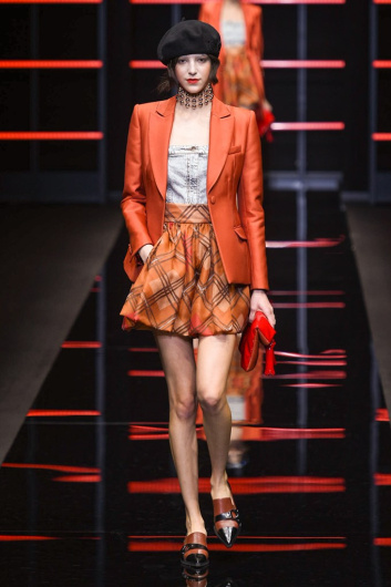 Fotoservizio/FW 19-20/WOMEN/SFILATA/EMPORIO ARMANI/DP2/14