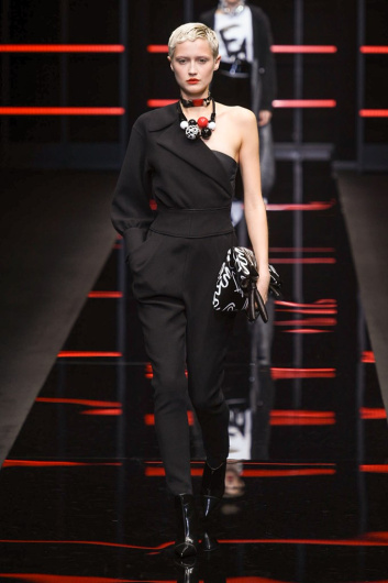 Fotoservizio/FW 19-20/WOMEN/SFILATA/EMPORIO ARMANI/DP2/2