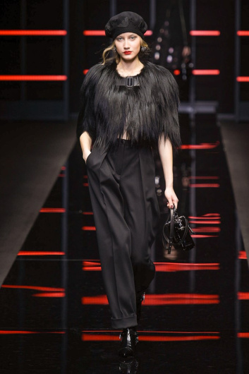 Fotoservizio/FW 19-20/WOMEN/SFILATA/EMPORIO ARMANI/DP2/6