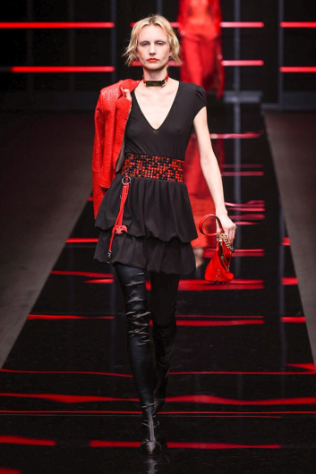 Fotoservizio/FW 19-20/WOMEN/SFILATA/EMPORIO ARMANI/DP2/7