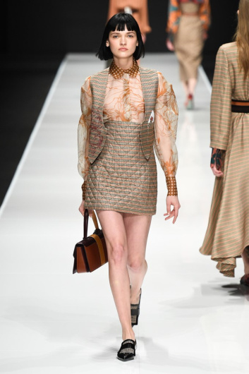 Fotoservizio/FW 19-20/WOMEN/SFILATA/ANTEPRIMA/DP2/4