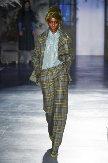 Fotoservizio/FW 19-20/WOMEN/SFILATA/LUISA BECCARIA/DP2/4