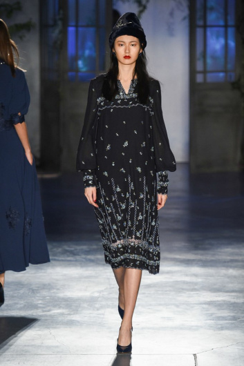 Fotoservizio/FW 19-20/WOMEN/SFILATA/LUISA BECCARIA/DP2/15