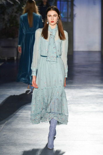 Fotoservizio/FW 19-20/WOMEN/SFILATA/LUISA BECCARIA/DP2/17