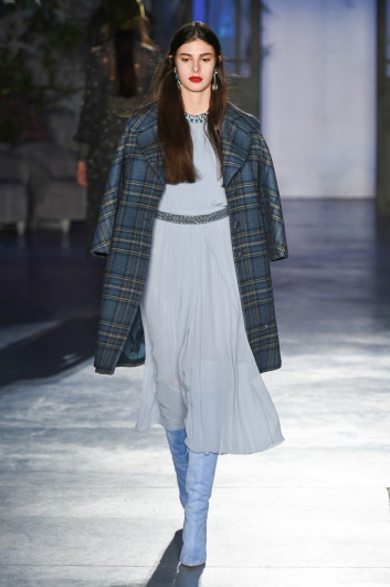 Fotoservizio/FW 19-20/WOMEN/SFILATA/LUISA BECCARIA/DP2/10