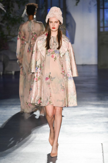 Fotoservizio/FW 19-20/WOMEN/SFILATA/LUISA BECCARIA/DP2/29
