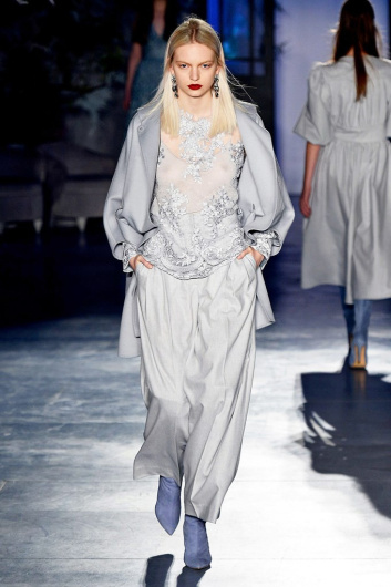 Fotoservizio/FW 19-20/WOMEN/SFILATA/LUISA BECCARIA/DP2/0