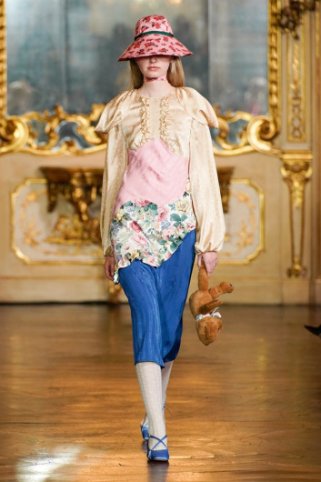 Fotoservizio/FW 19-20/WOMEN/SFILATA/VIVETTA/DP2/5