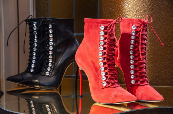 Fotoservizio/FW 19-20/WOMEN/PRESENTAZIONE/CASADEI/DP2/6