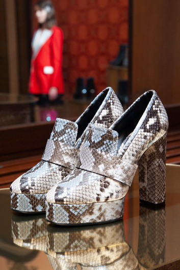 Fotoservizio/FW 19-20/WOMEN/PRESENTAZIONE/CASADEI/DP2/17